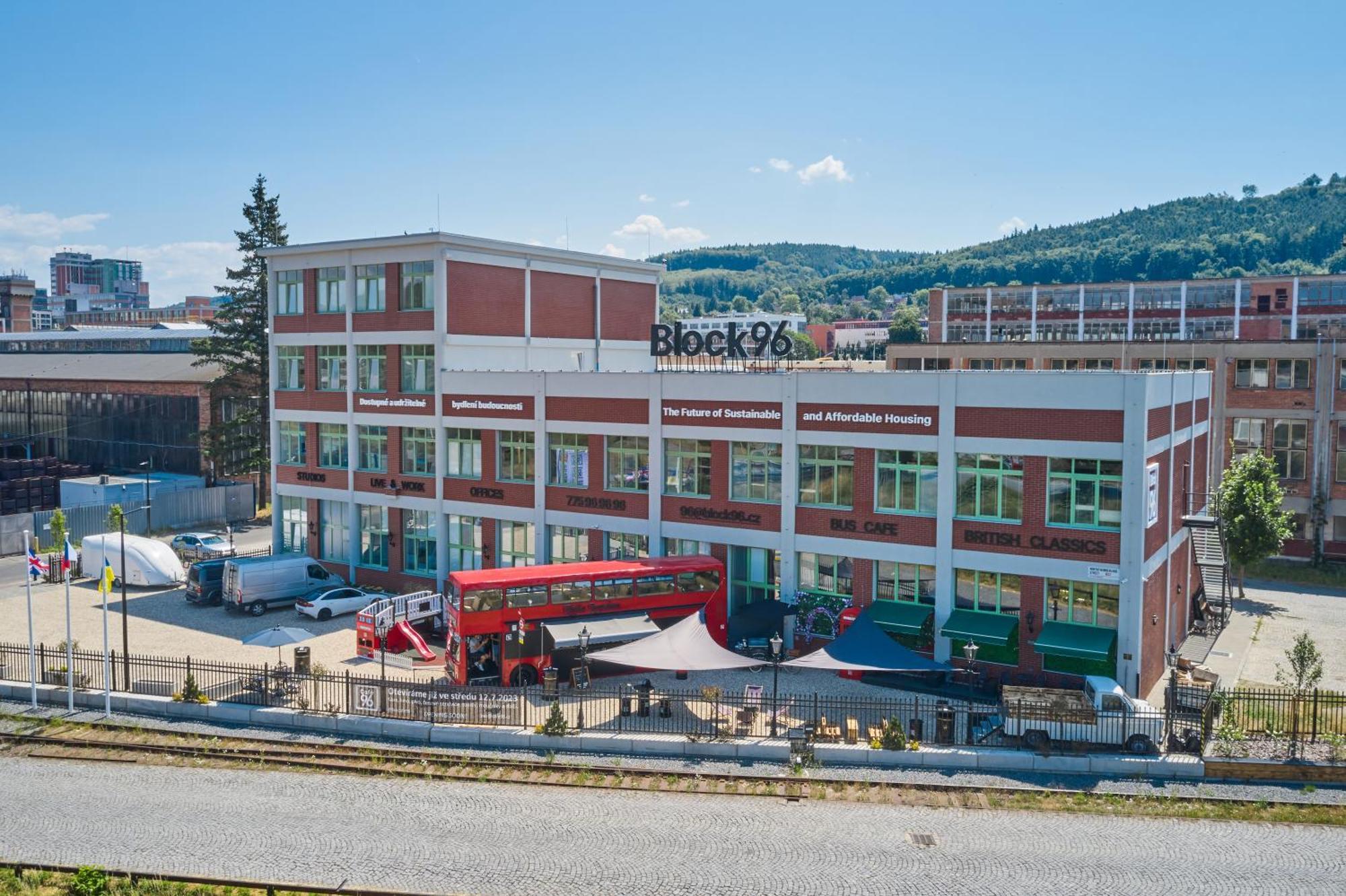 Block 96 Apartments Zlín Екстериор снимка
